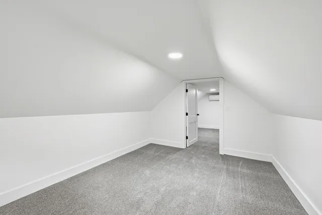 $824,000 | 75 Lead Mine Road, Southampton, MA 01073