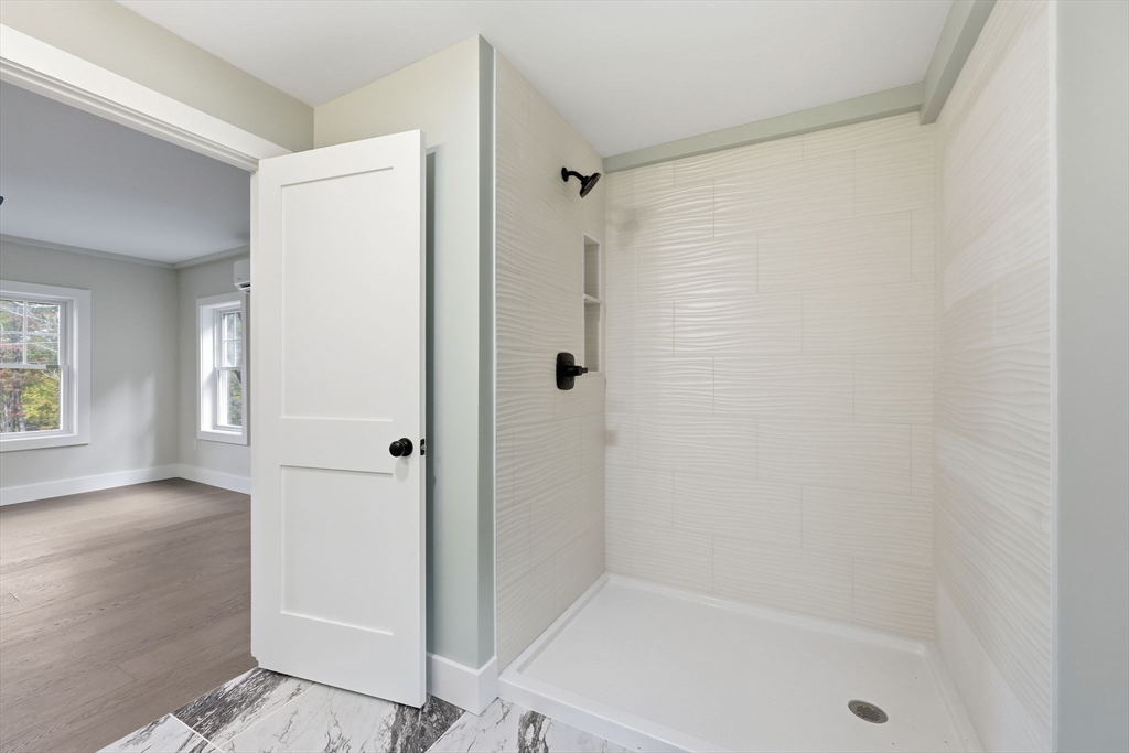 75 Lead Mine Road Southampton, MA 01073 - Photo 35 of 42 a bathroom with a bathtub