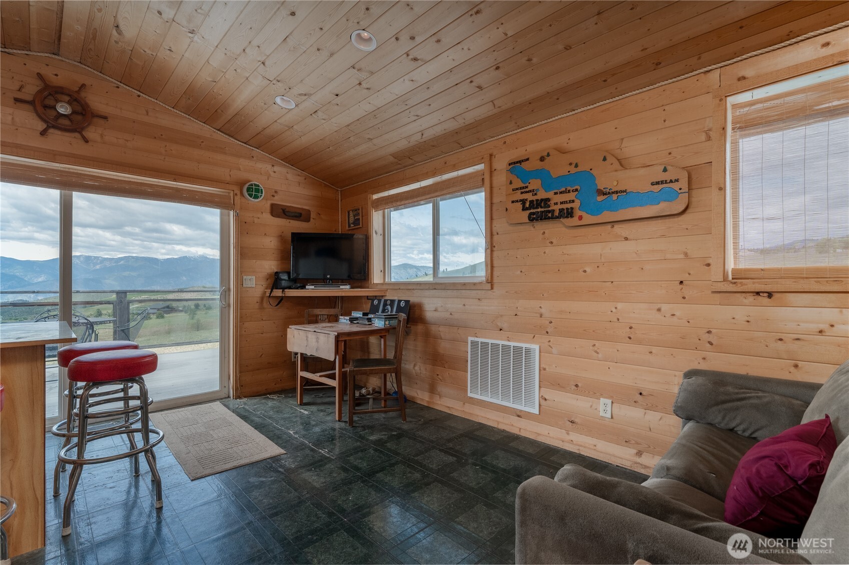 645 Chelan Trails Road Manson, WA 98831 - Photo 11 of 40 Gallery Image 11