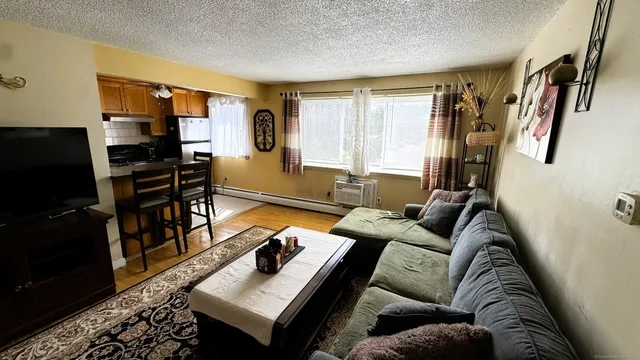 $100,000 | 90 Boardman Street, Unit A2, Bristol, CT 06010