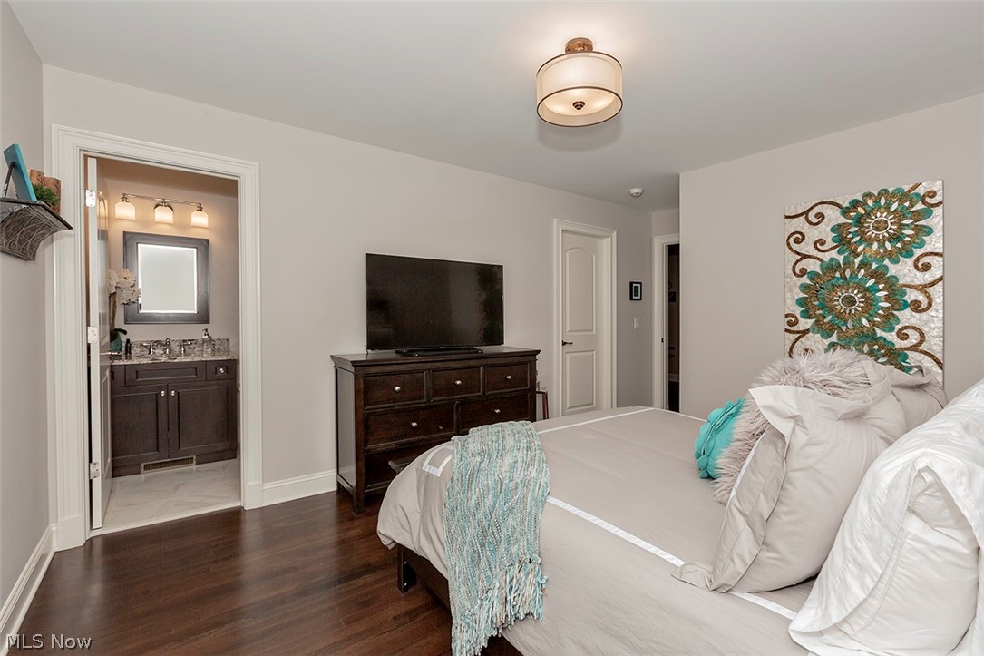 22688 Douglas Road Shaker Heights, OH 44122 - Photo 24 of 28 Gallery Image 24