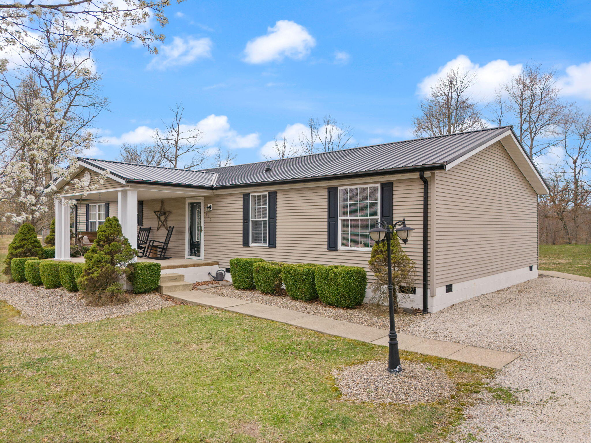 175 Rice Loop Morehead, KY 40351 - Photo 4 of 61 45-web-or-mls-DJI_20250320152219_0151_D