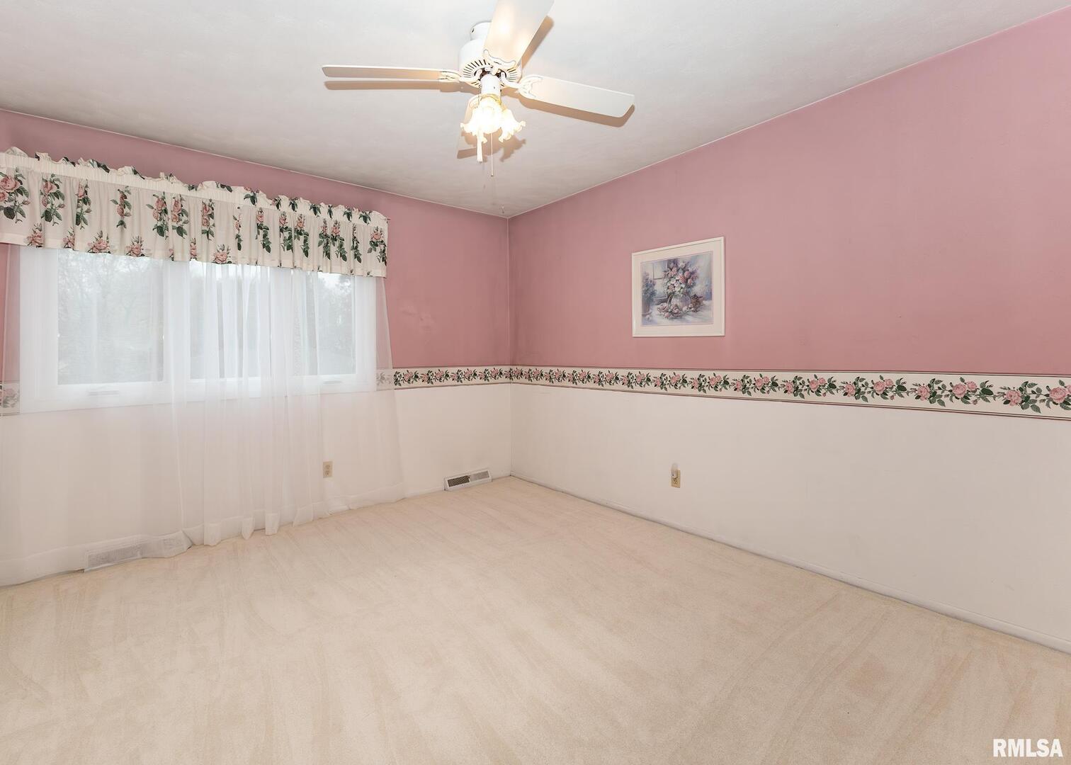 2705 36th Street Rock Island, IL 61201 - Photo 15 of 29 a view of an empty room