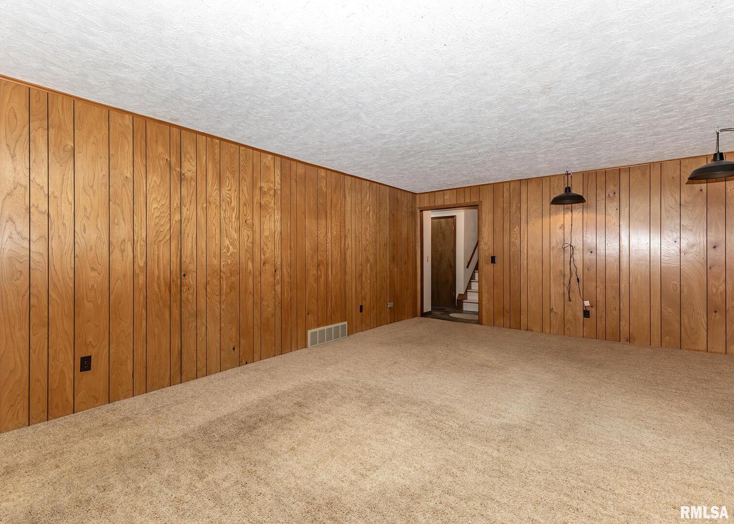 2705 36th Street Rock Island, IL 61201 - Photo 26 of 29 a view of an empty room