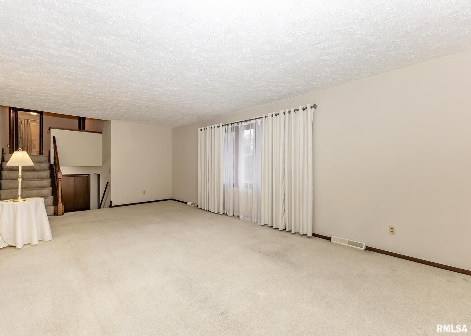 2705 36th Street Rock Island, IL 61201 - Photo 9 of 29 an empty room with closet