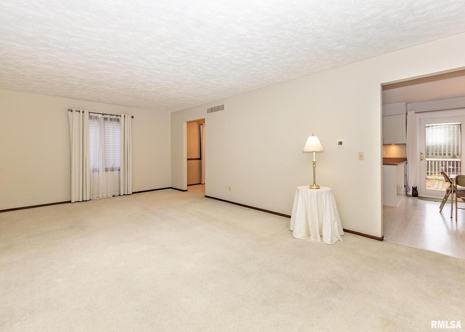 2705 36th Street Rock Island, IL 61201 - Photo 10 of 29
