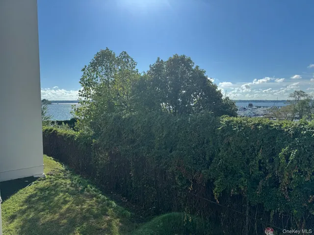 $359,000 | 170 Schofield Street, Unit 2F | City Island