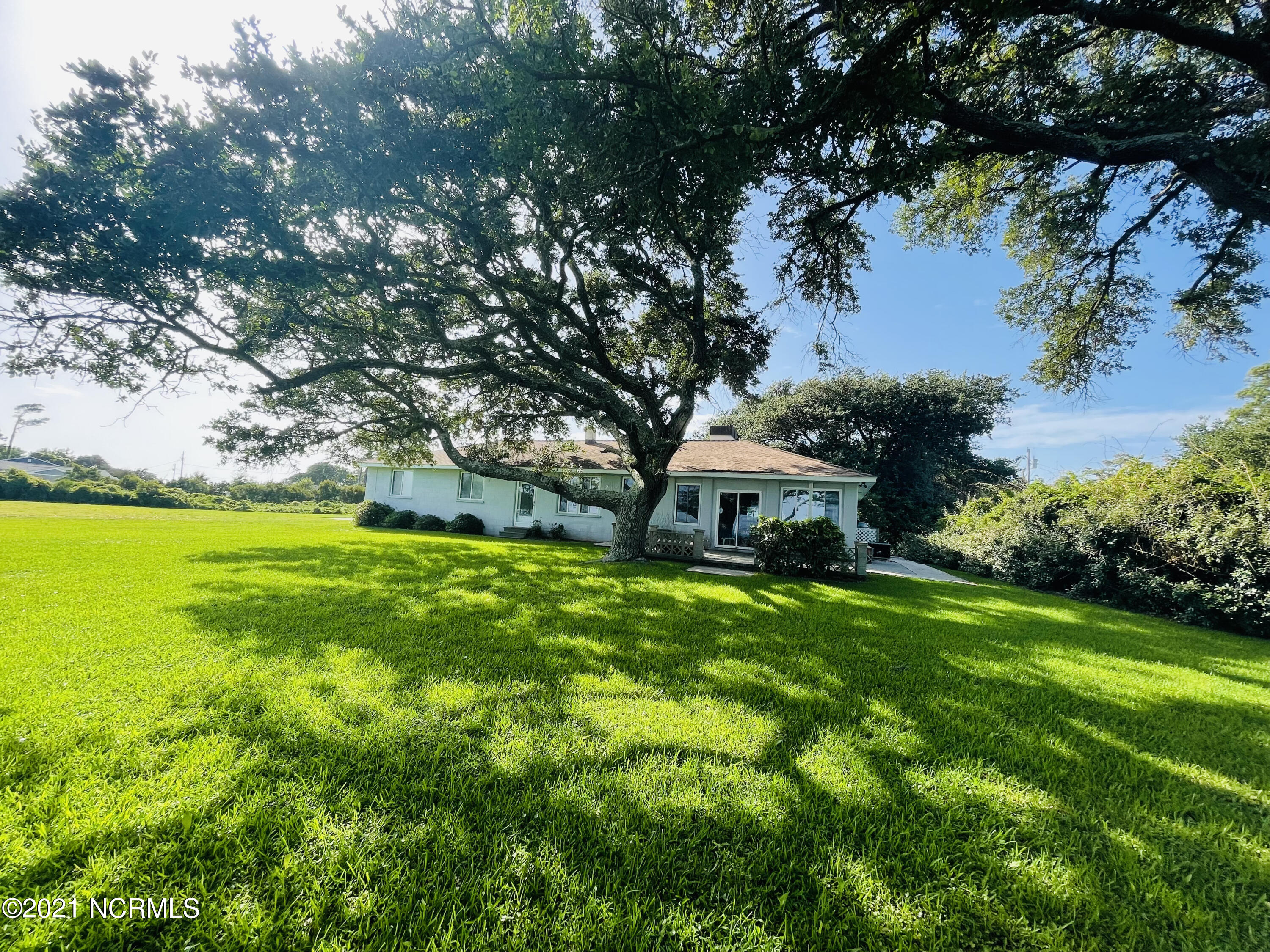 419 Pearson Circle Newport, NC 28570 - Photo 11 of 58 Rear elevation