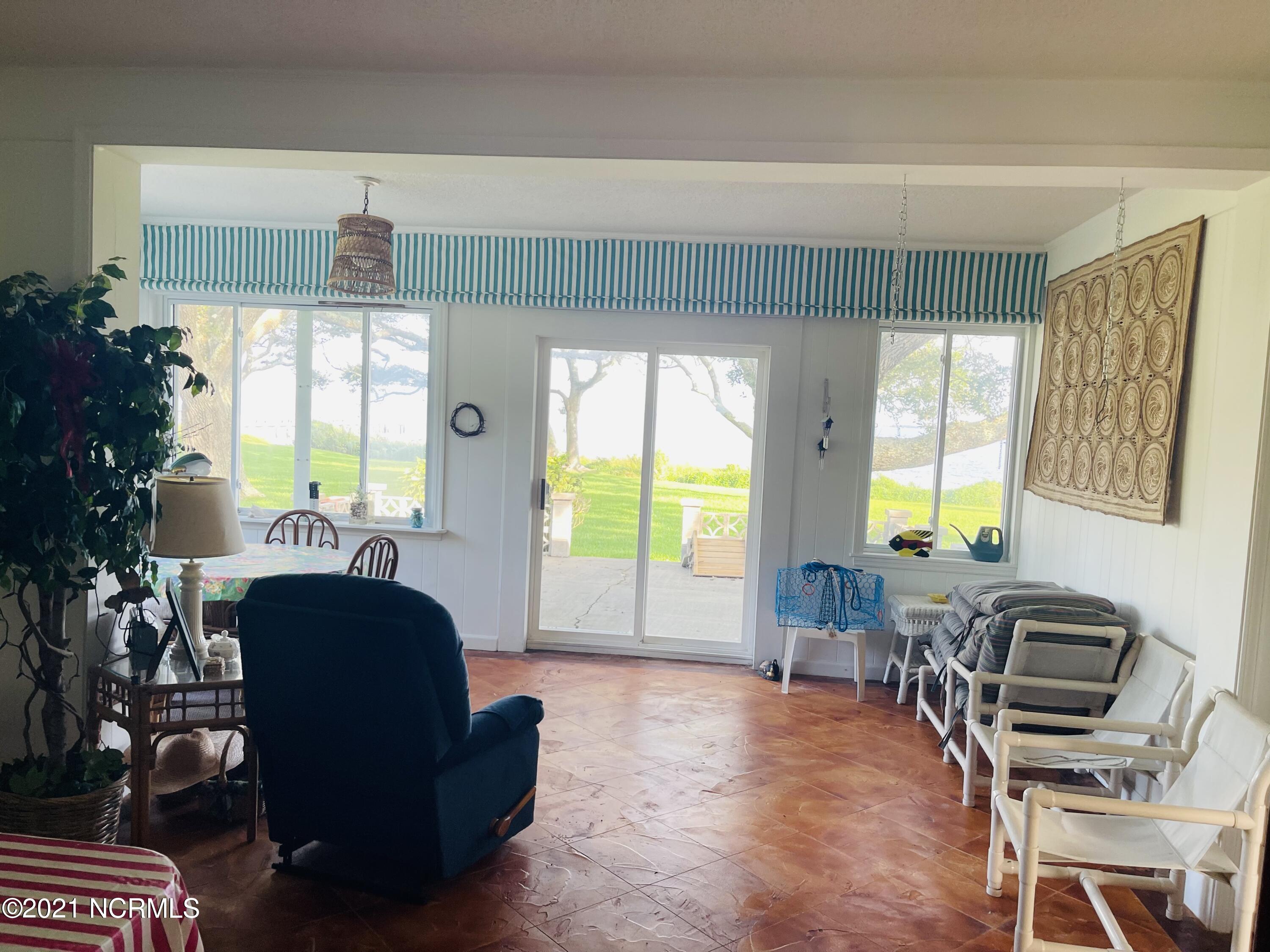 419 Pearson Circle Newport, NC 28570 - Photo 43 of 58 Family Rec room!