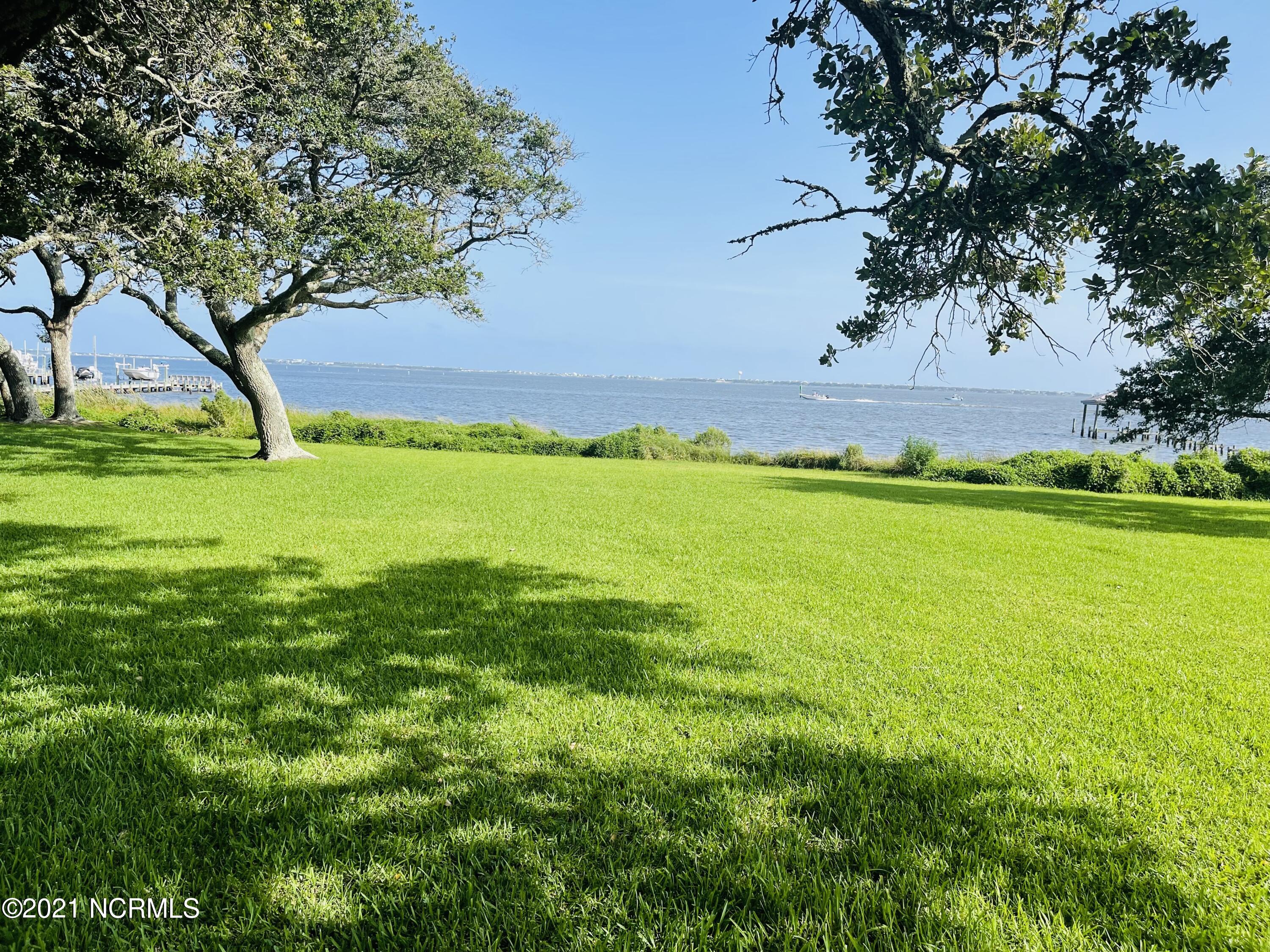 419 Pearson Circle Newport, NC 28570 - Photo 7 of 58 Amazing sound ICW views