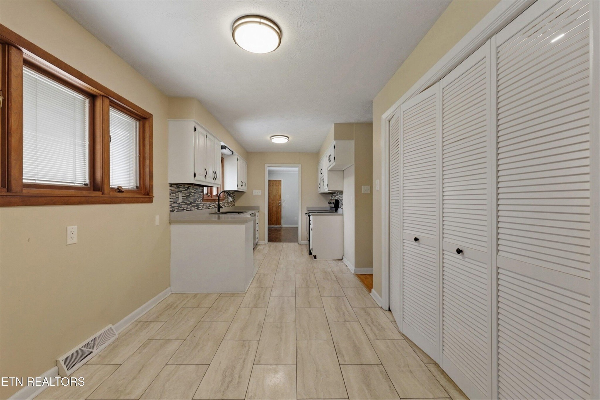 6329 Lacy Road Knoxville, TN 37912 - Photo 22 of 40 Gallery Image 22