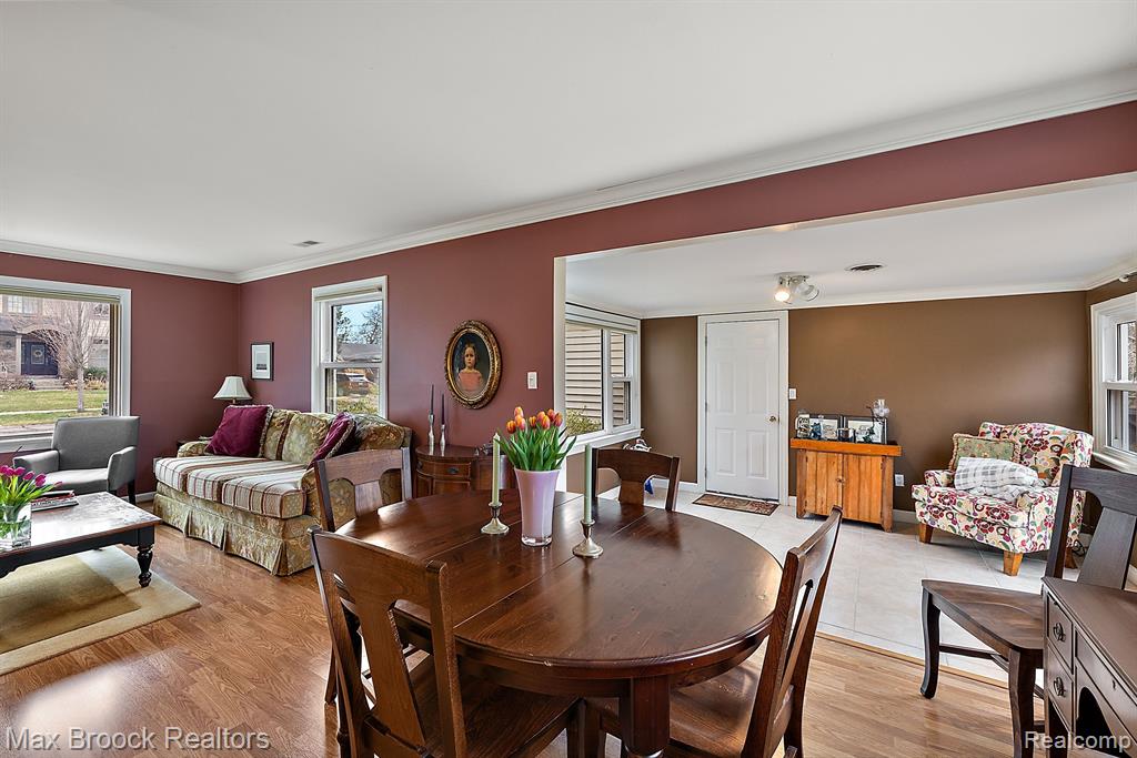 1971 Pembroke Road Birmingham, MI 48009 - Photo 3 of 20