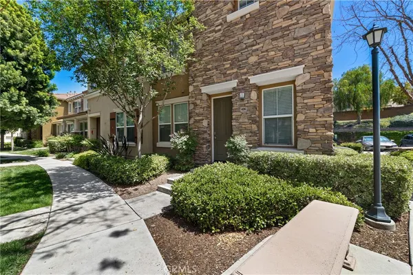 $480,000 | 30505 Canyon Hills Road, Unit 406, Lake Elsinore, CA 92532