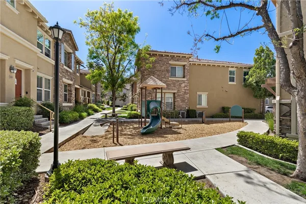 $480,000 | 30505 Canyon Hills Road, Unit 406, Lake Elsinore, CA 92532
