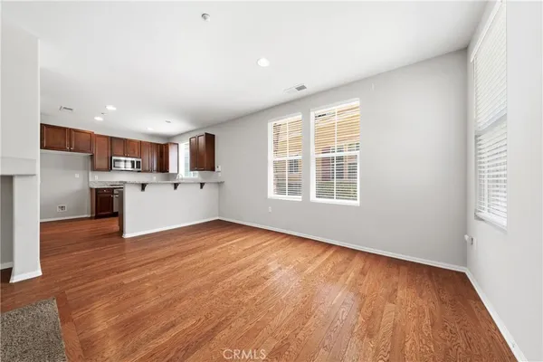 $480,000 | 30505 Canyon Hills Road, Unit 406, Lake Elsinore, CA 92532