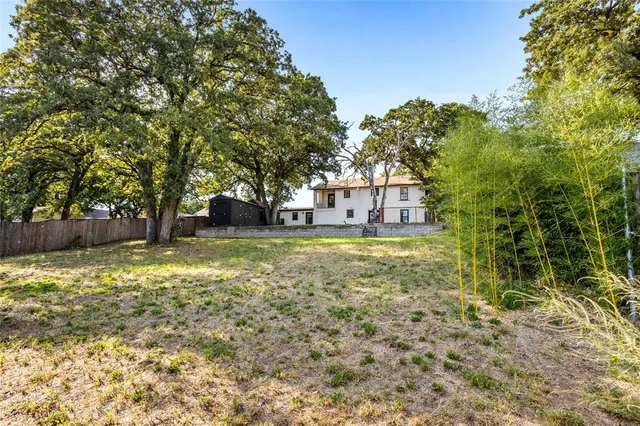 $333,900 | 2320 Juniper Street, Haltom City, TX 76117