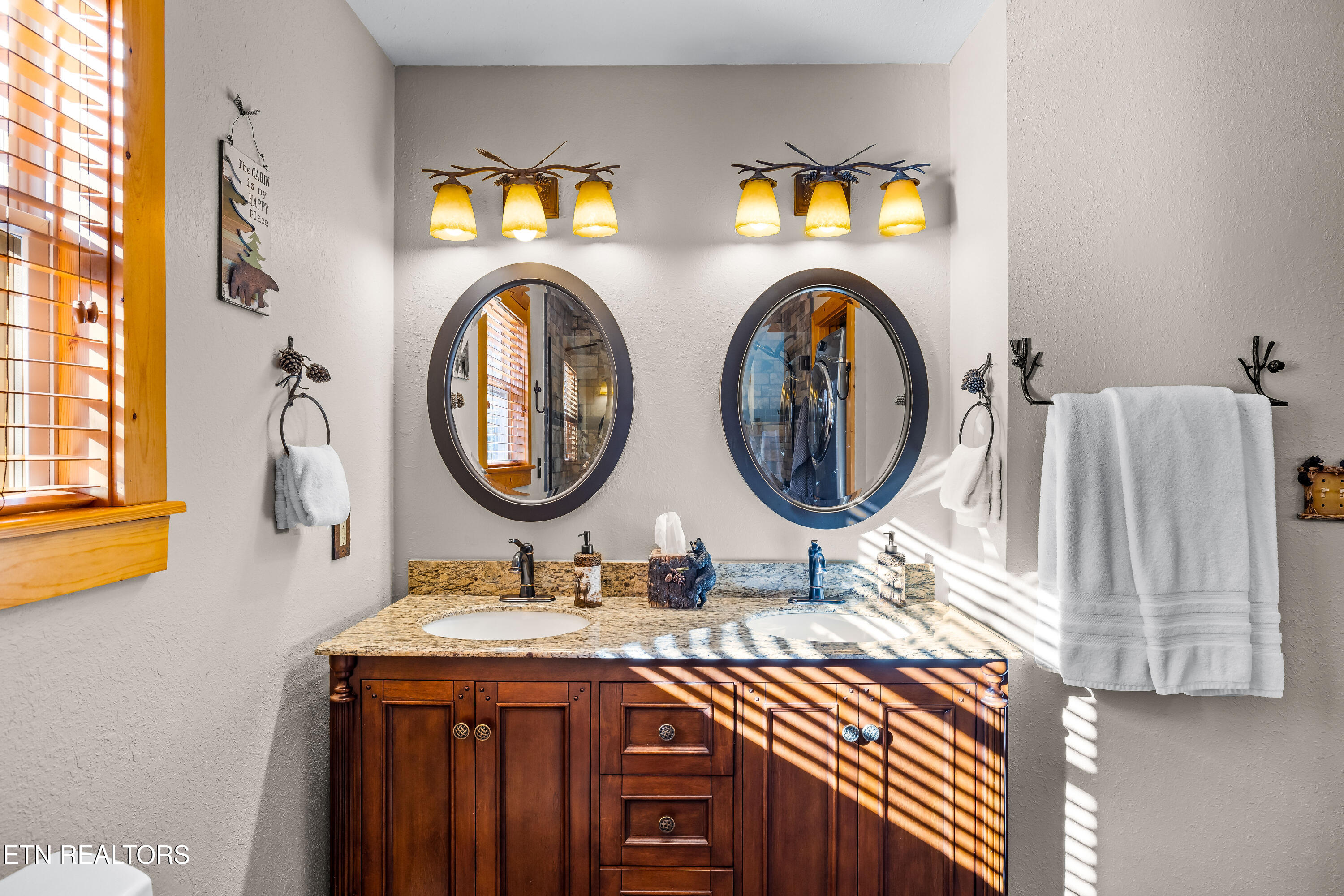 4204 Round Top Way Sevierville, TN 37862 - Photo 37 of 52 4204RoundTopWay-47