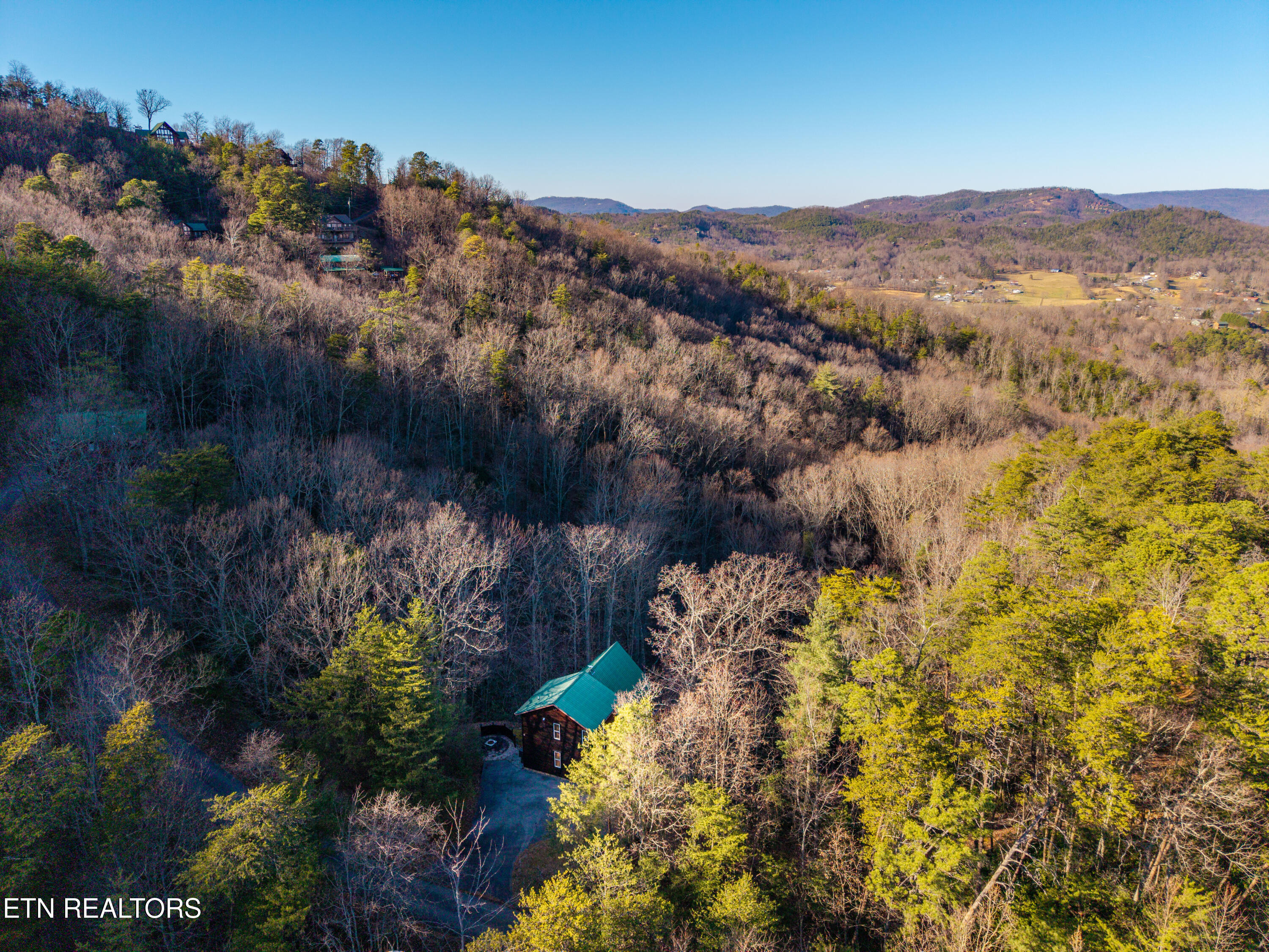 4204 Round Top Way Sevierville, TN 37862 - Photo 10 of 52 4204RoundTopWay-17