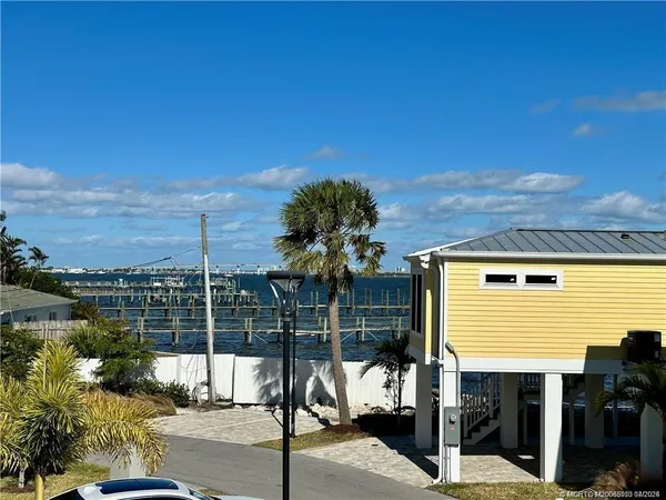 $2,600 | 2648 Northeast Pelican Way, Jensen Beach, FL 34957