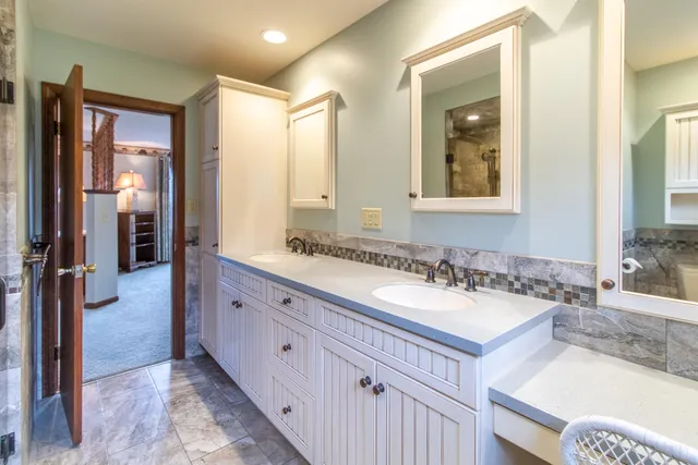 $599,900 | 99 Ingalls Drive, Irasburg, VT 05860