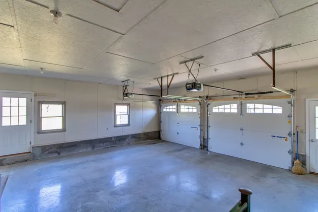 $599,900 | 99 Ingalls Drive, Irasburg, VT 05860