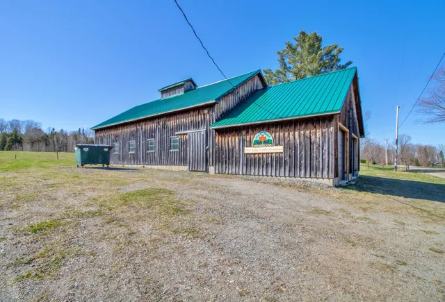 $599,900 | 99 Ingalls Drive, Irasburg, VT 05860