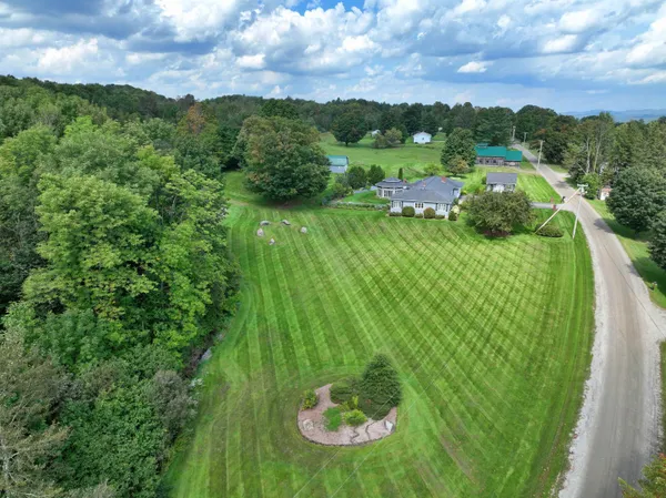 $539,900 | 99 Ingalls Drive, Irasburg, VT 05860