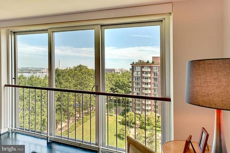 550 N Street Southwest, Unit S802 Washington, DC 20024 - Photo 17 of 30 a view of a large window with an outdoor view