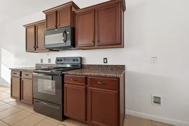 $2,400 | 20807 Echo Manor Drive, Hockley, TX 77447