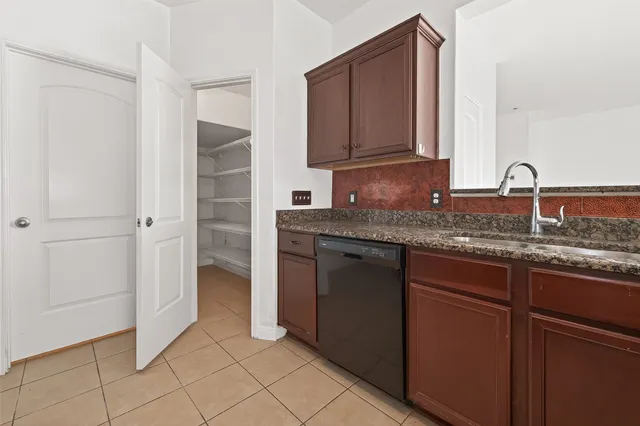 $2,400 | 20807 Echo Manor Drive, Hockley, TX 77447