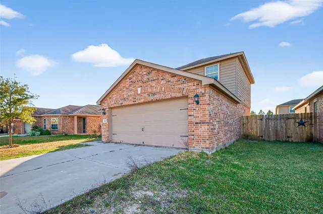 $2,400 | 20807 Echo Manor Drive, Hockley, TX 77447