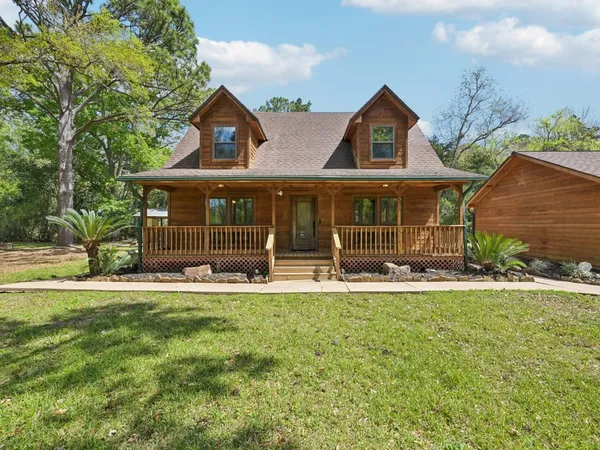 $649,900 | 101 1/2 Avenue J, Dickinson, TX 77539