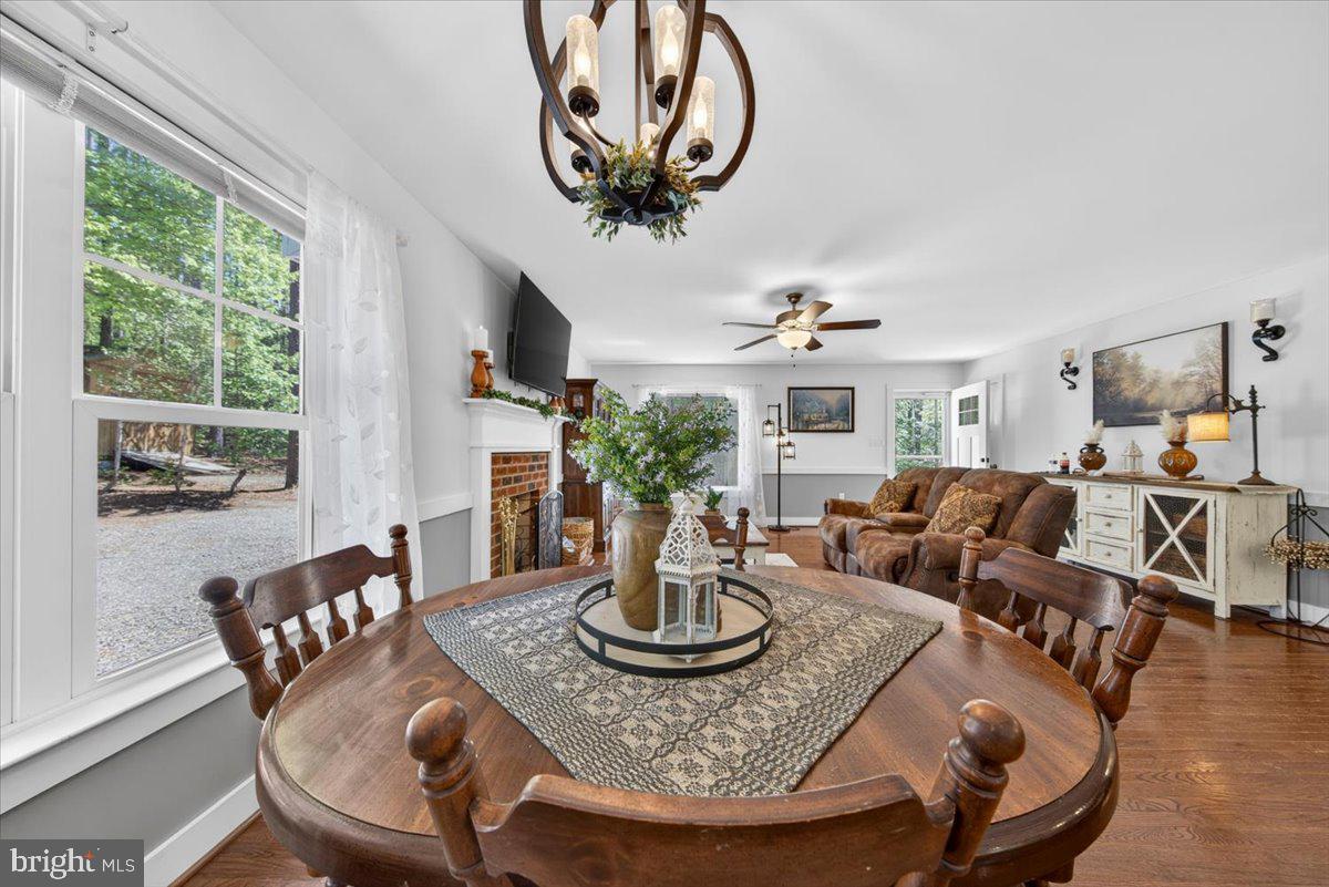 844 Manchester Road Bumpass, VA 23024 - Photo 18 of 65 Dining area