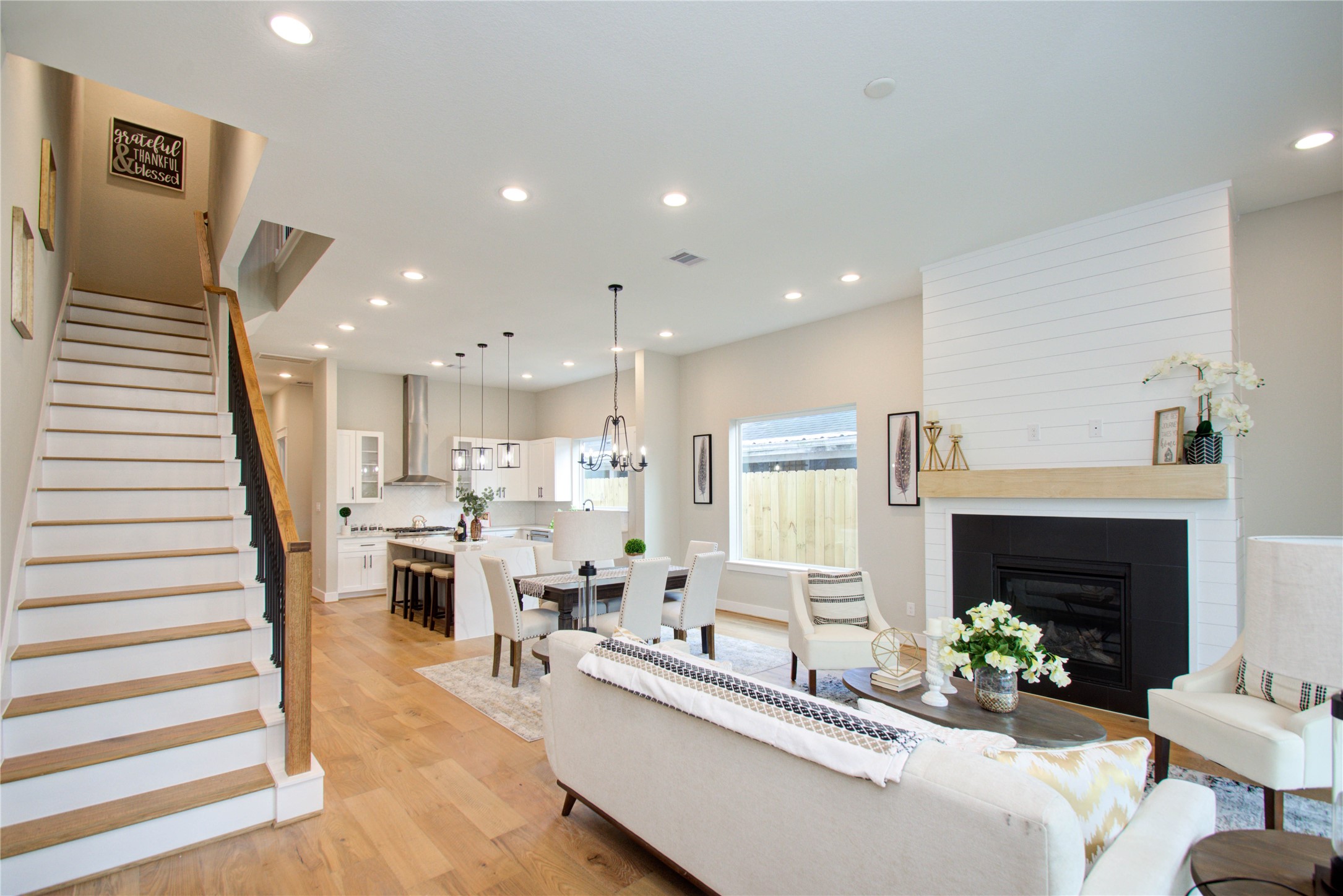 110 East 28th Street Houston, TX 77008 - Photo 12 of 43 a living room with fireplace furniture and a table