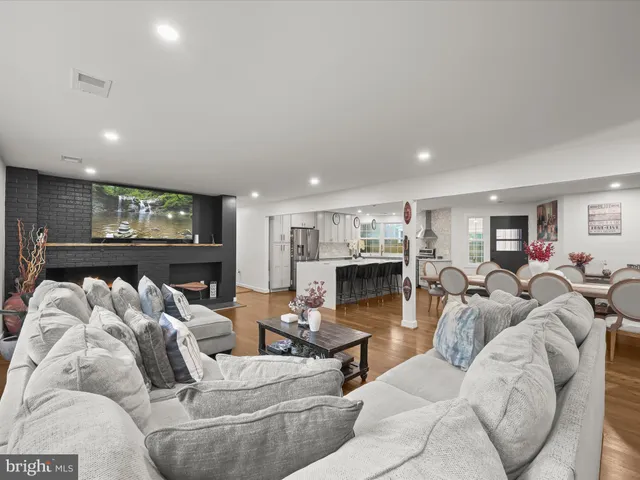 $975,000 | 4119 Woodberry Street, University Park, MD 20782