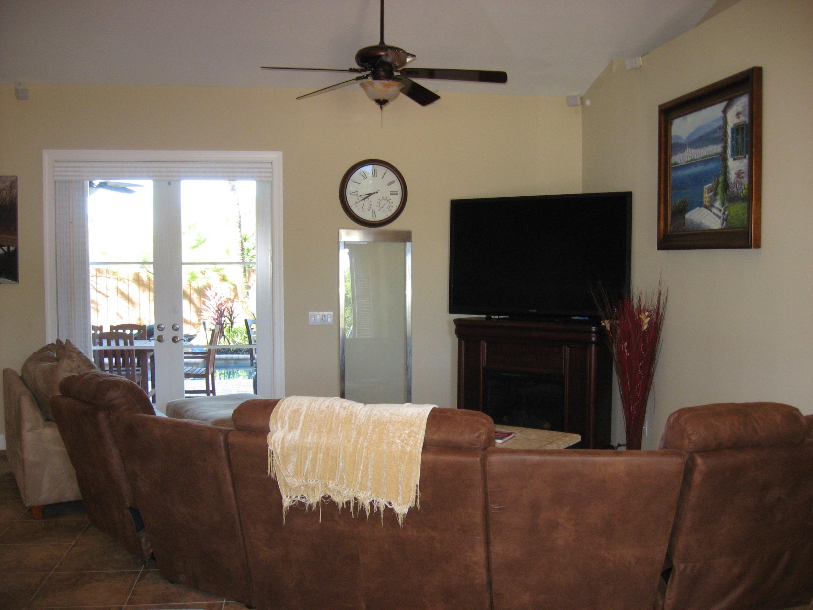 4352 Southwest Paley Road Port St. Lucie, FL 34953 - Photo 3 of 26 Family room