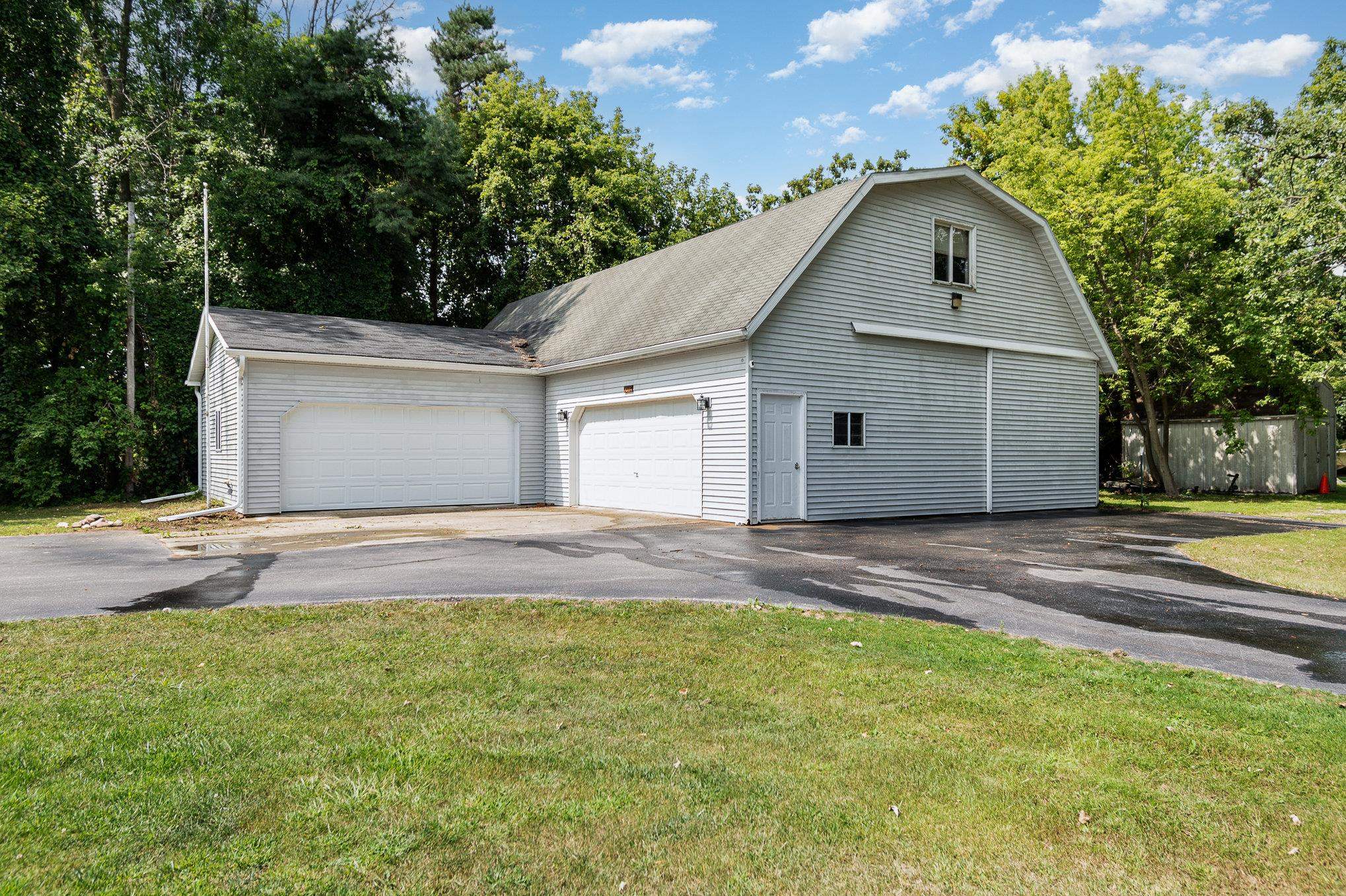 532 North Linwood Beach Road Linwood, MI 48634 - Photo 26 of 35 Gallery Image 26