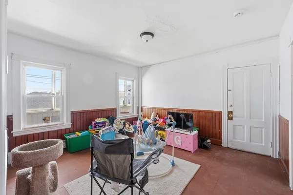 $685,000 | 44-46 Salem Street, Fitchburg, MA 01420