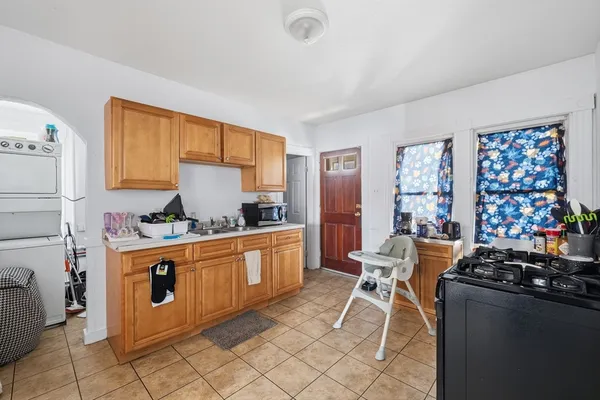 $685,000 | 44-46 Salem Street, Fitchburg, MA 01420