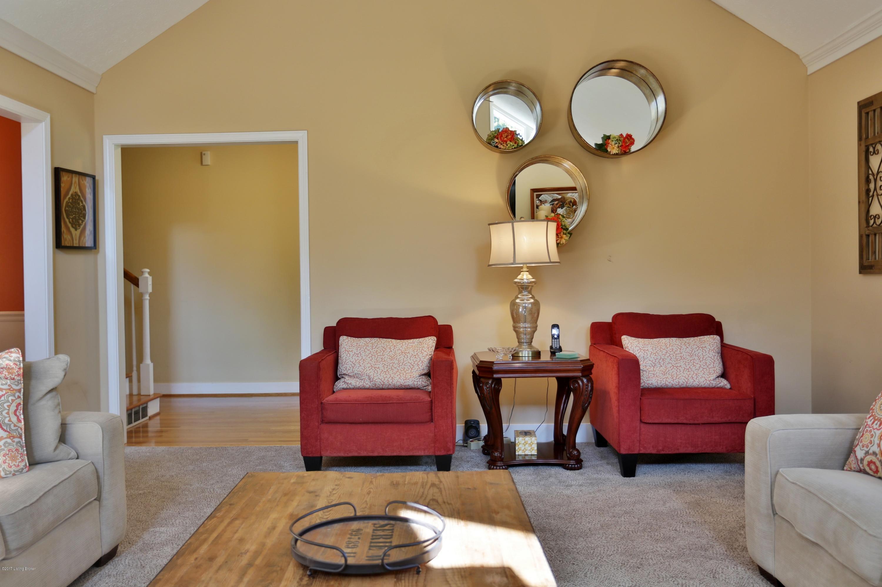 426 Wood Road Louisville, KY 40222 - Photo 17 of 38 Great Room view to the Foyer