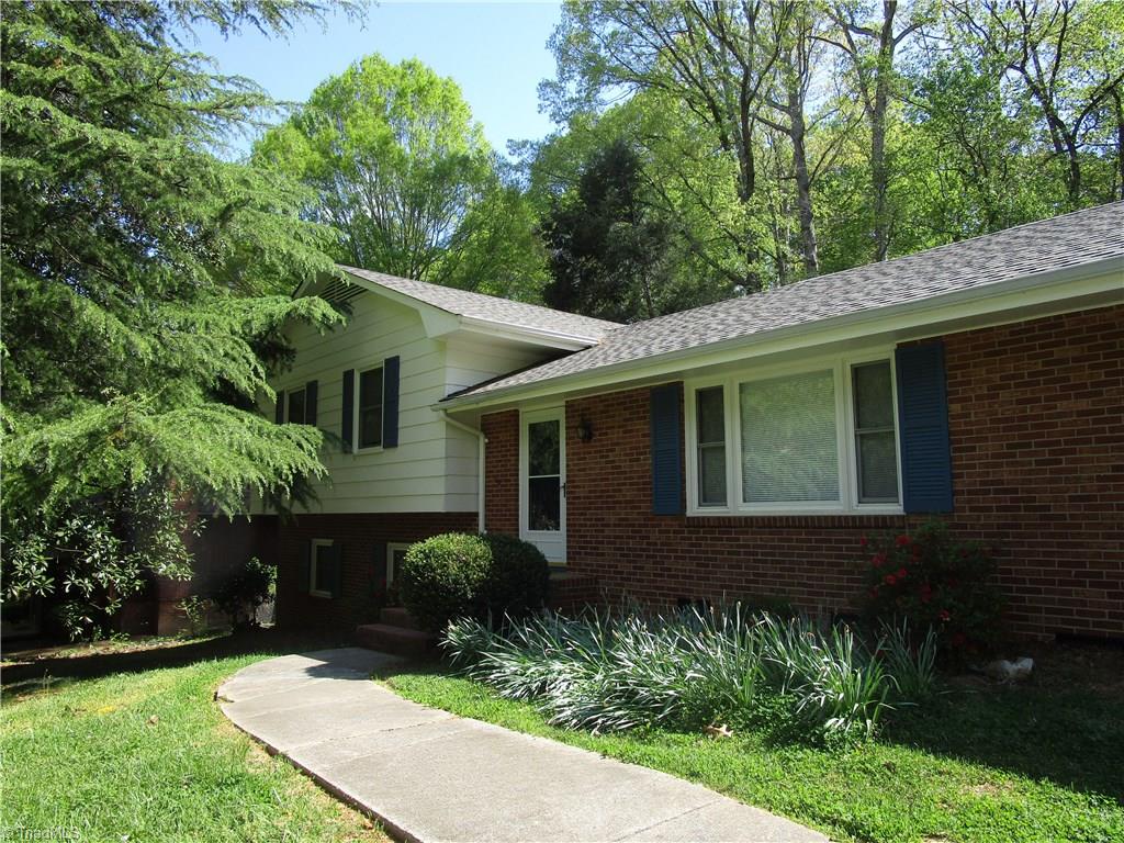 675 Alpine Road Winston-Salem, NC 27104 - Photo 2 of 18