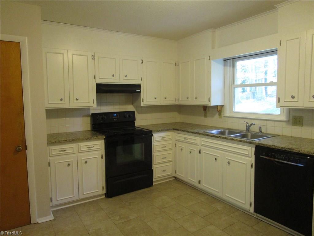 675 Alpine Road Winston-Salem, NC 27104 - Photo 7 of 18