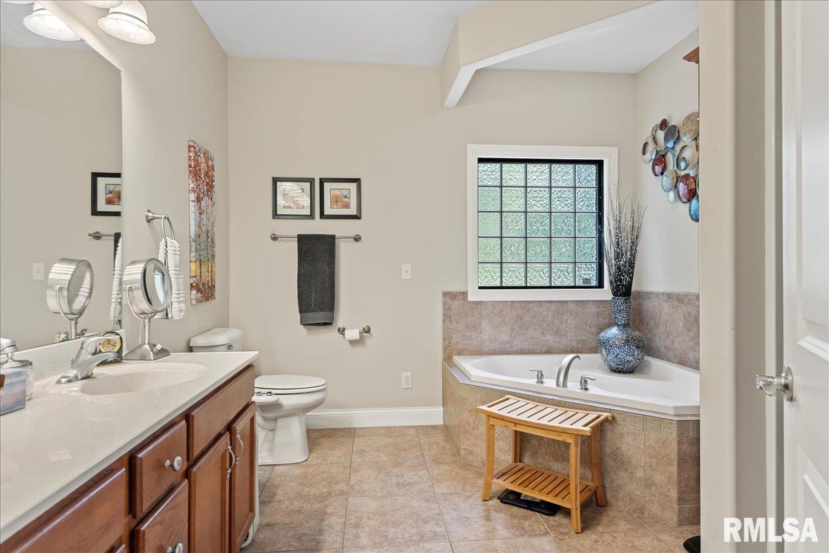 2650 Roby Road Mechanicsburg, IL 62545 - Photo 31 of 77 Gallery Image 31