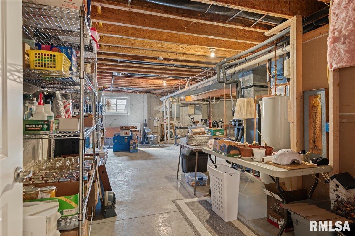 2650 Roby Road Mechanicsburg, IL 62545 - Photo 51 of 77 Gallery Image 51