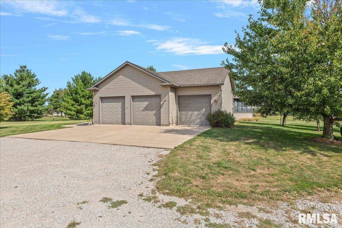 2650 Roby Road Mechanicsburg, IL 62545 - Photo 56 of 77 Gallery Image 56