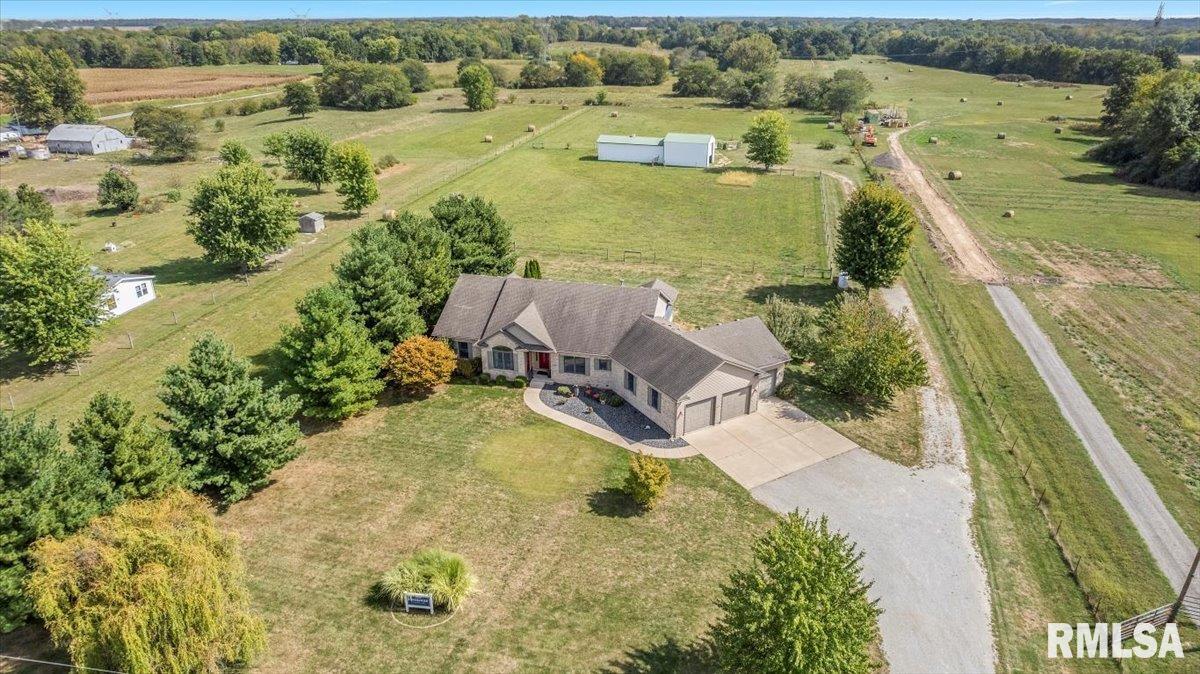 2650 Roby Road Mechanicsburg, IL 62545 - Photo 66 of 77 Gallery Image 66