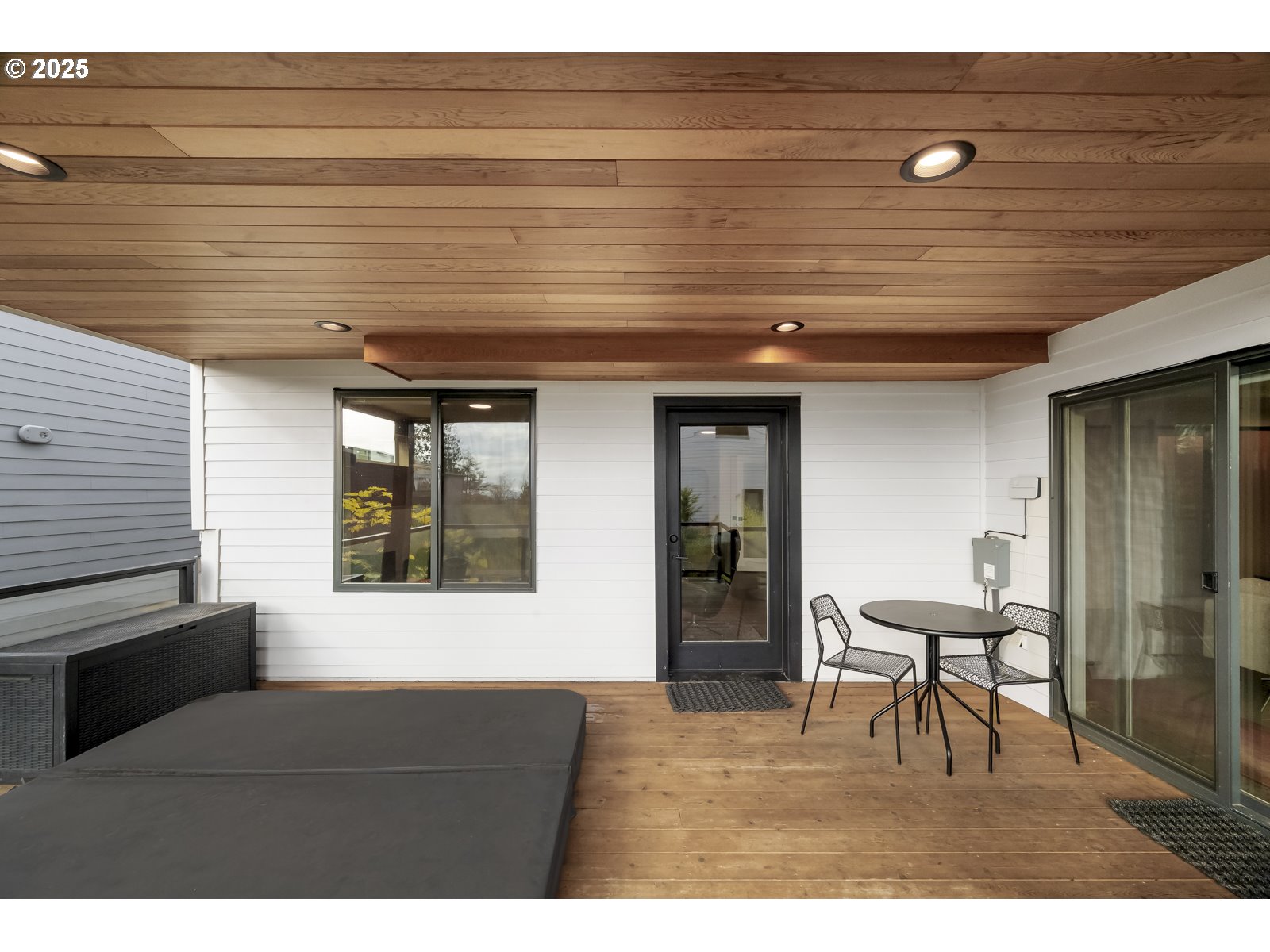 11504 Northwest Damascus Street Portland, OR 97229 - Photo 38 of 48 a living room with furniture and windows