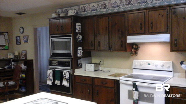 812 Bon Secour Avenue Fairhope, AL 36532 - Photo 10 of 31
