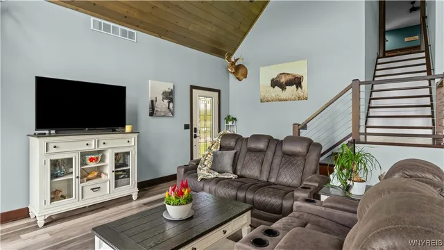 $1,400,000 | 6244 Genesee Road, Concord, NY 14141