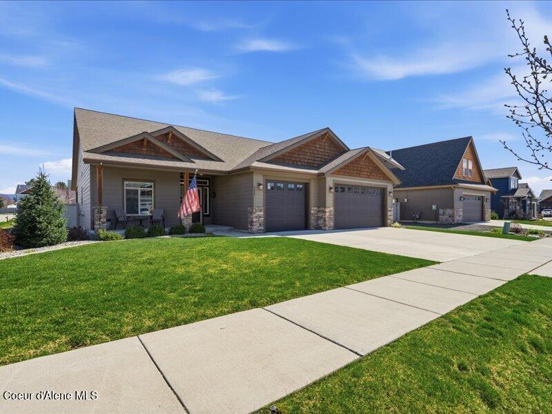 8023 North Darlena Loop Coeur D'Alene, ID 83815 - Photo 5 of 46 08-Front of Home